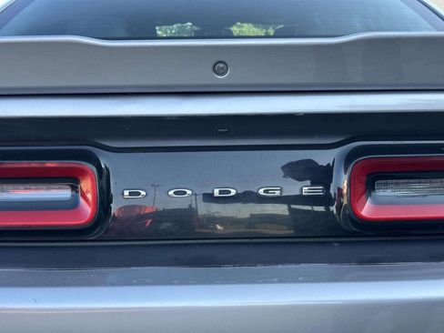 Used 2016 Dodge Challenger SXT Plus RWD image 33