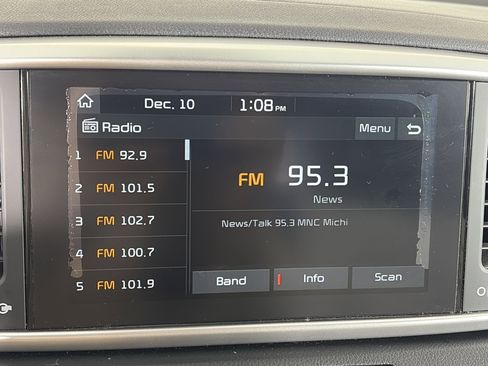 Used 2020 Kia Sportage LX image 19