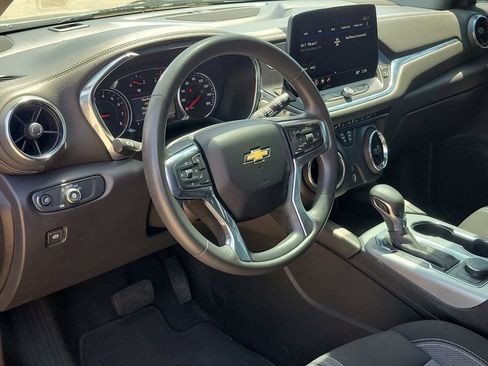 Used 2023 Chevrolet Blazer LT AWD/4WD image 18