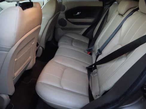 Used 2018 Land Rover Range Rover Evoque SE Premium image 10