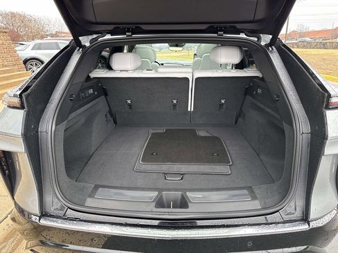 Certified 2024 Cadillac Lyriq Luxury image 12