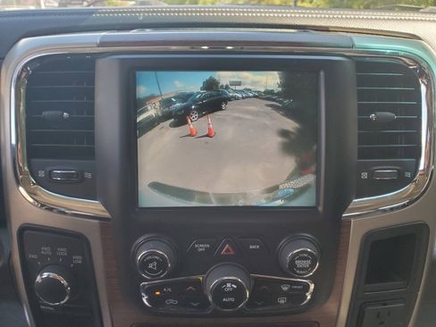 Used 2013 RAM 1500 Laramie w/ Convenience Group AWD/4WD image 12