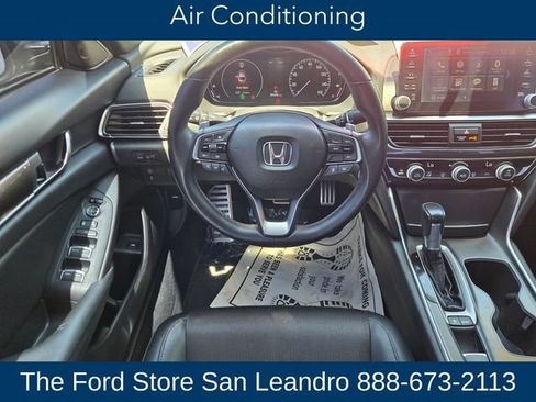Used 2018 Honda Accord Sport image 17