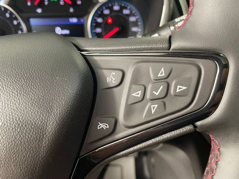 Used 2023 Chevrolet Equinox RS w/ RS Leather Package AWD/4WD image 11