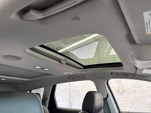 Used 2021 Buick Enclave Avenir w/ Avenir Technology Package AWD/4WD image 53