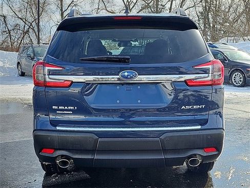 Used 2023 Subaru Ascent Premium w/ Convenience Package image 5