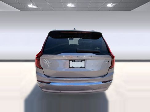 New 2026 Volvo XC90 B6 Plus w/ Protection Package image 10