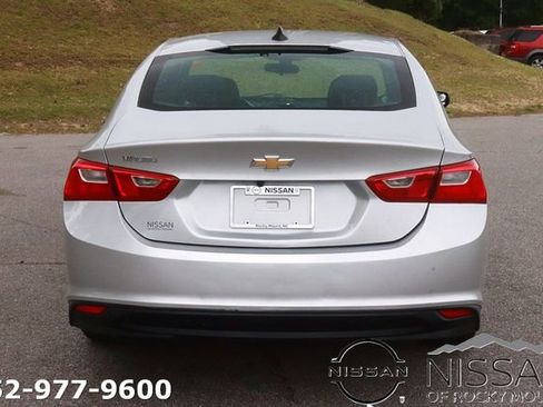Used 2019 Chevrolet Malibu LS w/ LPO, Convenience Package 2 FWD image 6