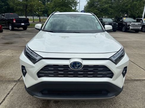 Used 2022 Toyota RAV4 Limited AWD/4WD image 10