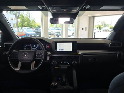 Used 2025 Toyota 4Runner TRD Off-Road AWD/4WD image 33
