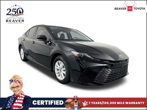 Used 2025 Toyota Camry LE FWD image 1