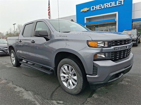 Used 2021 Chevrolet Silverado 1500 Custom image 2