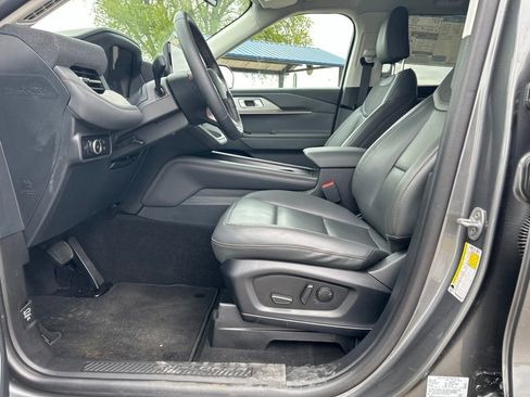 New 2026 Ford Explorer Active w/ Active Comfort Package AWD/4WD image 11