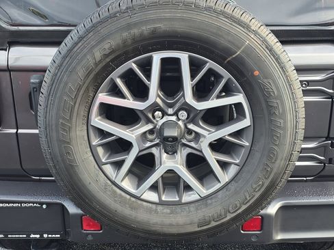 Used 2024 Jeep Wrangler Sahara w/ Safety Group image 5