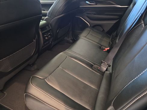 New 2026 Jeep Grand Cherokee Limited AWD/4WD image 13
