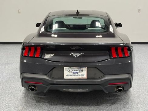 Certified 2024 Ford Mustang Coupe RWD image 10