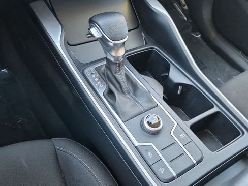 Used 2022 Kia Sorento LX image 13