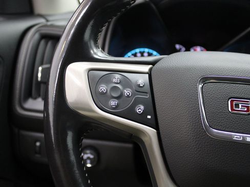 Used 2021 GMC Canyon Denali image 36