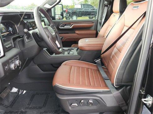 New 2026 GMC Sierra 2500 Denali Ultimate w/ Max Trailering Package image 9