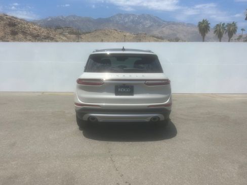 Used 2023 Lincoln Corsair Reserve w/ Equipment Group 201A FWD image 6