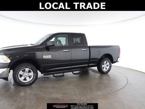 Used 2017 RAM 1500 Classic SLT image 4