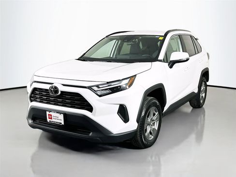 Certified 2025 Toyota RAV4 XLE image 3