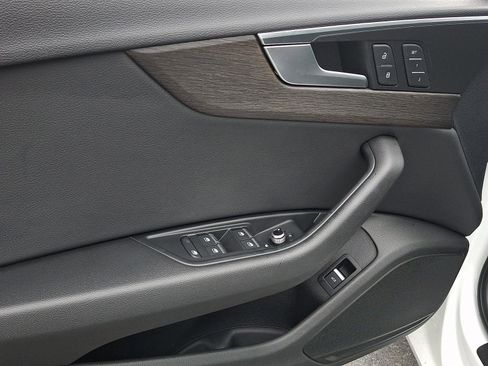 Used 2019 Audi A4 2.0T Premium image 12