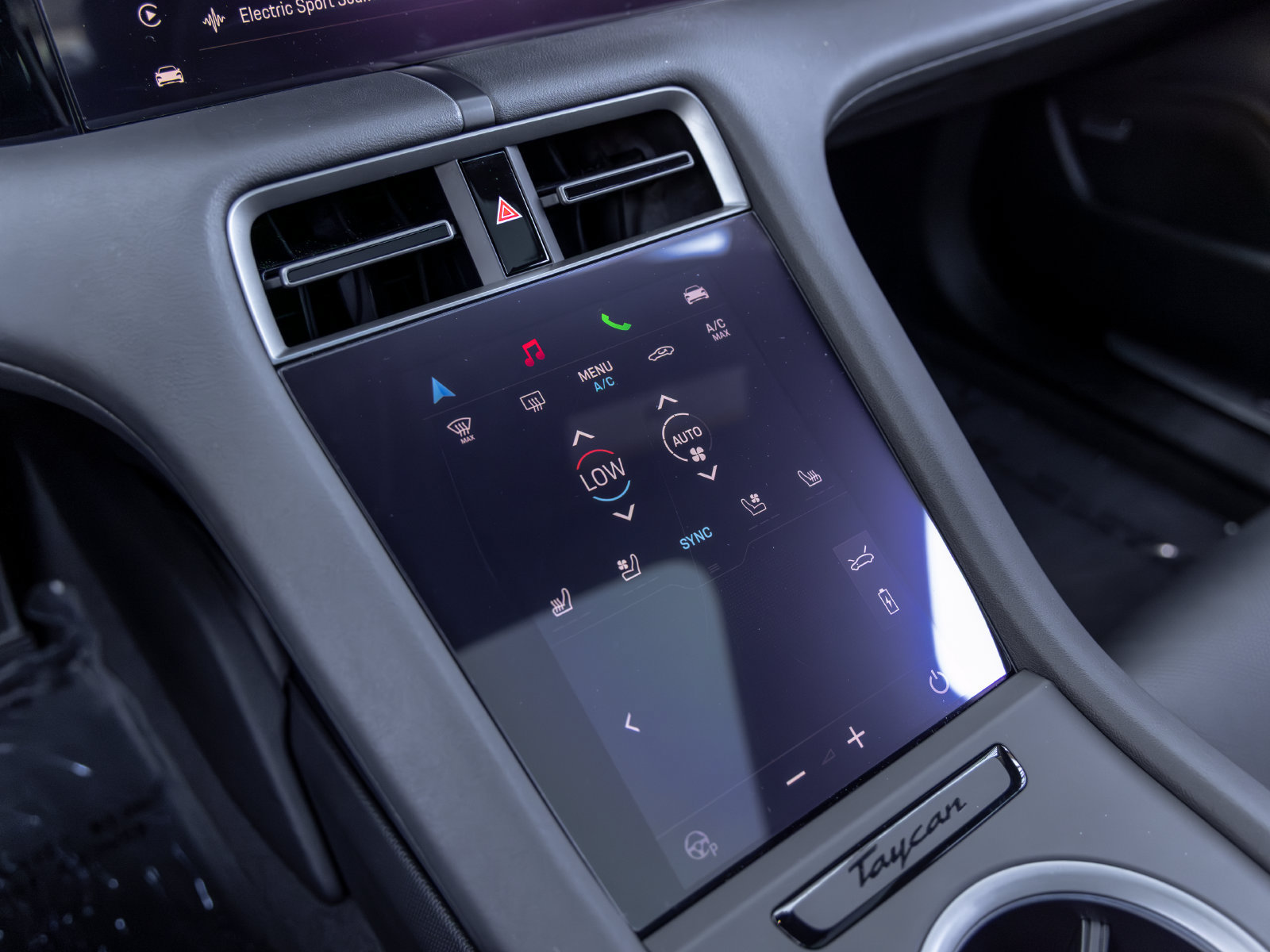 Certified 2025 Porsche Taycan RWD image 36
