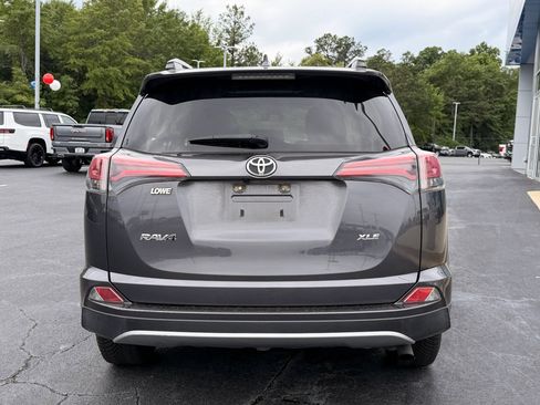 Used 2017 Toyota RAV4 XLE FWD image 8