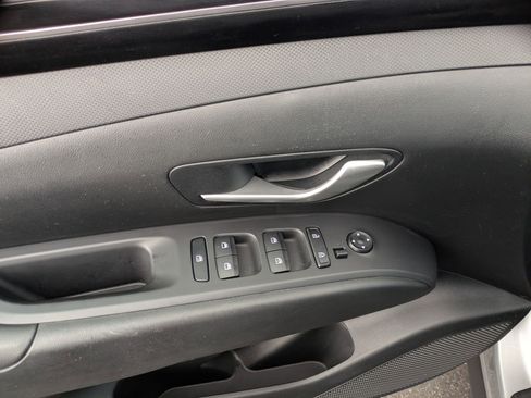 Certified 2023 Hyundai Tucson SEL AWD/4WD image 10
