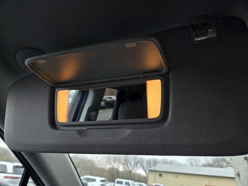 Used 2025 Chevrolet Blazer LT FWD image 19