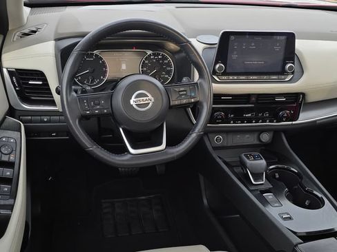 Certified 2021 Nissan Rogue SV w/ Premium Package FWD image 12