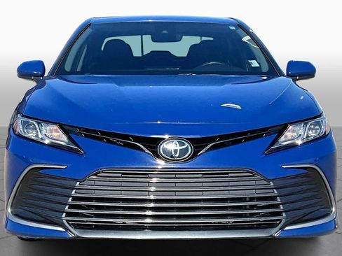 Used 2023 Toyota Camry LE image 4