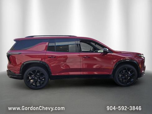 New 2026 Chevrolet Traverse RS w/ LPO, Floor Liner Package FWD image 8