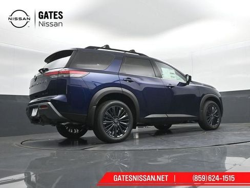 New 2026 Nissan Pathfinder SL w/ SL Premium Package AWD/4WD image 41