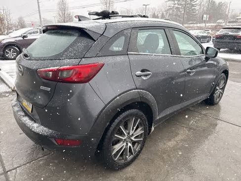 Used 2017 MAZDA CX-3 Touring image 3
