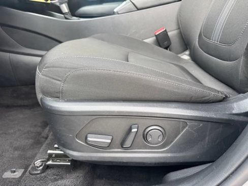 Used 2025 Hyundai Tucson SEL AWD/4WD image 21
