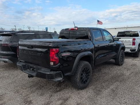 Used 2024 Chevrolet Colorado Trail Boss w/ Advanced Trailering Package image 3