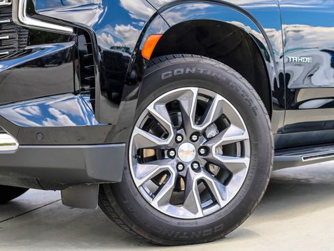 Used 2024 Chevrolet Tahoe LT w/ LT Signature Plus Package RWD image 2