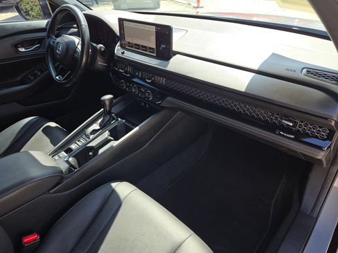 Used 2024 Honda Accord Sport image 28