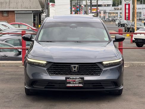 Used 2025 Honda Accord SE image 9