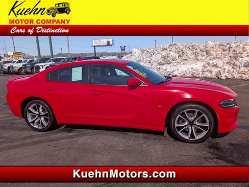 Used 2016 Dodge Charger R/T RWD image 1