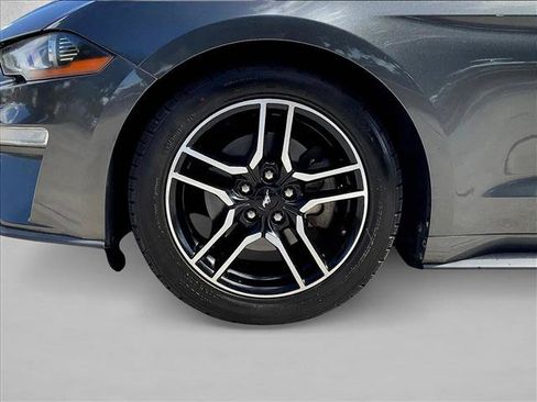 Used 2020 Ford Mustang Premium RWD image 8