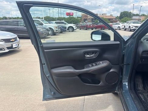 Used 2024 Honda HR-V Sport image 9