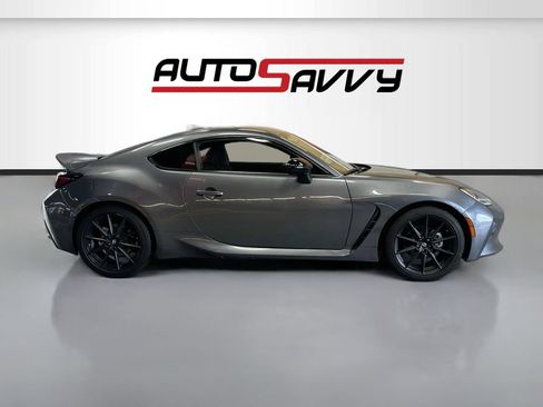 Used 2023 Toyota GR86 Premium RWD image 8