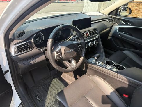 Used 2023 Genesis G70 2.0T AWD/4WD image 4