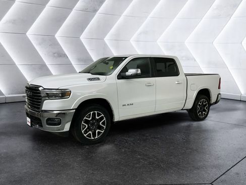 Used 2025 RAM 1500 Laramie image 3