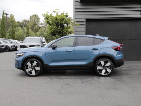Used 2023 Volvo C40 P8 Recharge Ultimate AWD/4WD image 6