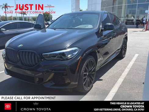 Used 2022 BMW X6 xDrive40i w/ M Sport Package AWD/4WD image 1