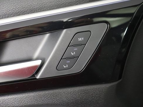 New 2025 Mitsubishi Outlander SEL image 42